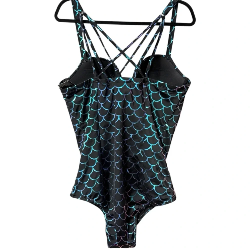 Torrid Black w/ Mermaid Scale Swimsuit Sz 2X NWT - Picture 2 of 8